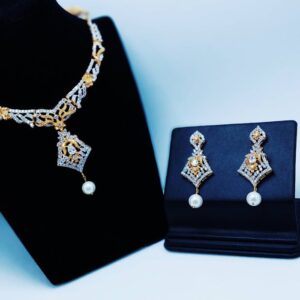 Gold Plated Necklace Set With americon Zircons And Hanging Pearls (925 Silver)