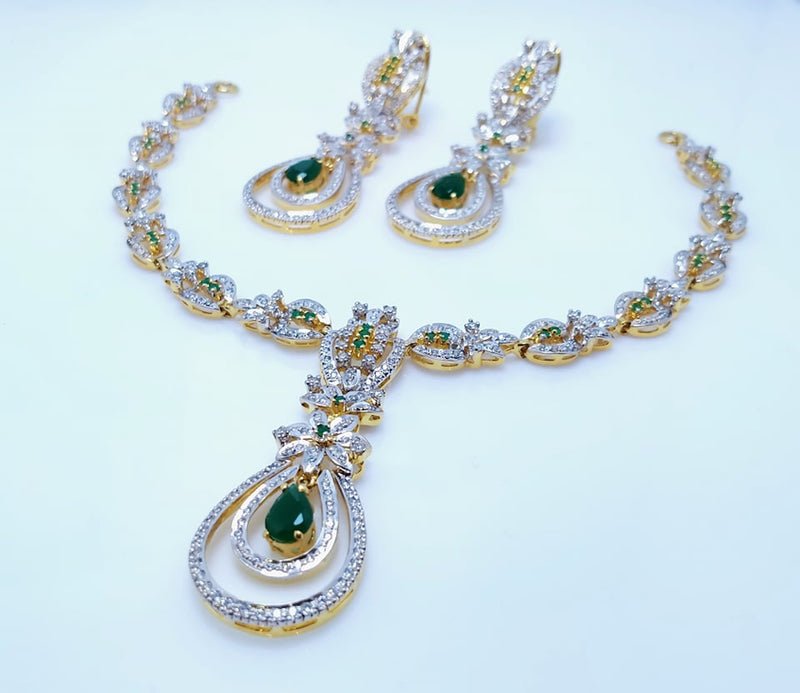 Green Onex Necklace Set