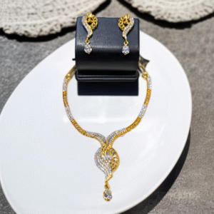 Gleaming Zircon Necklace Set