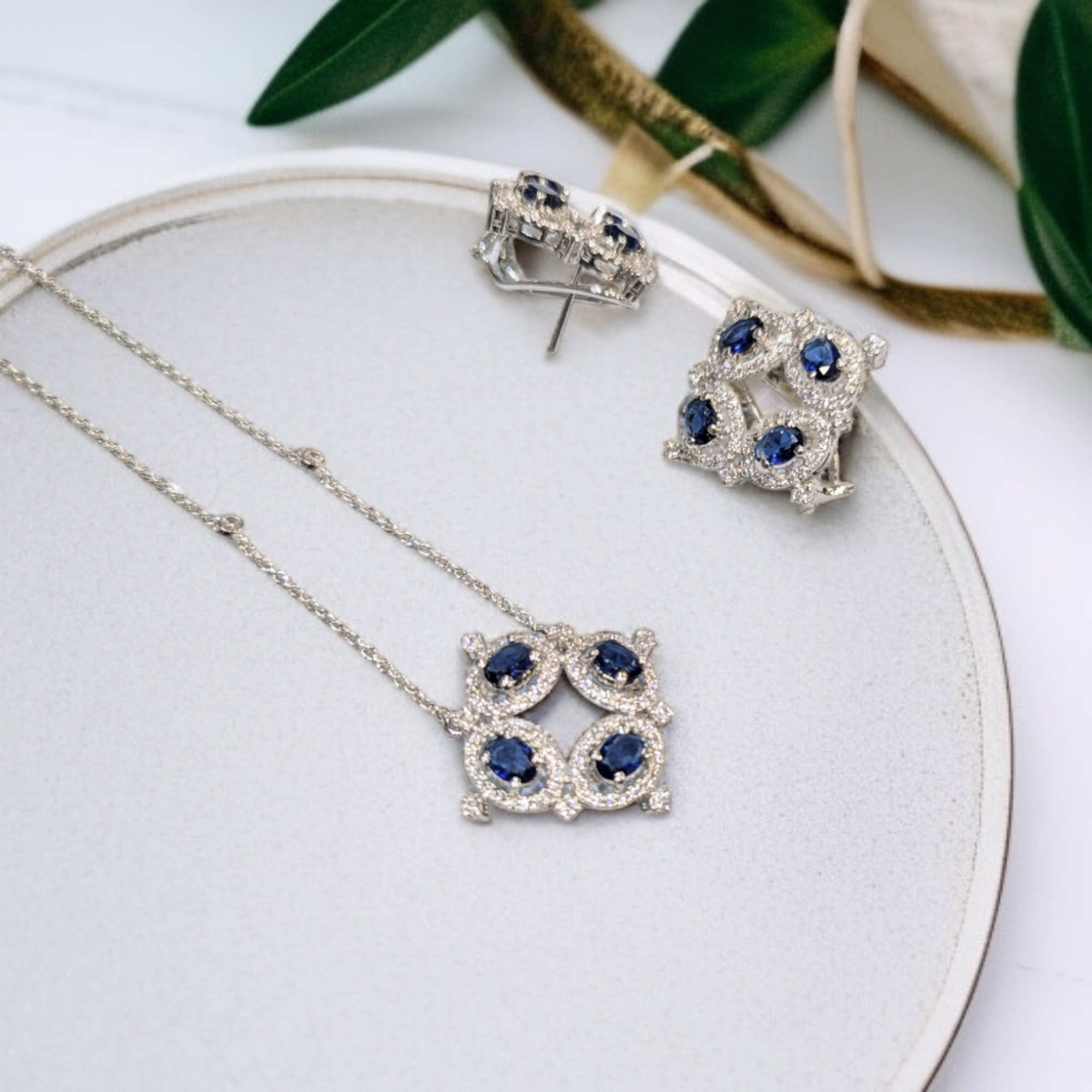 Elegant Blue Sapphire Circle Set