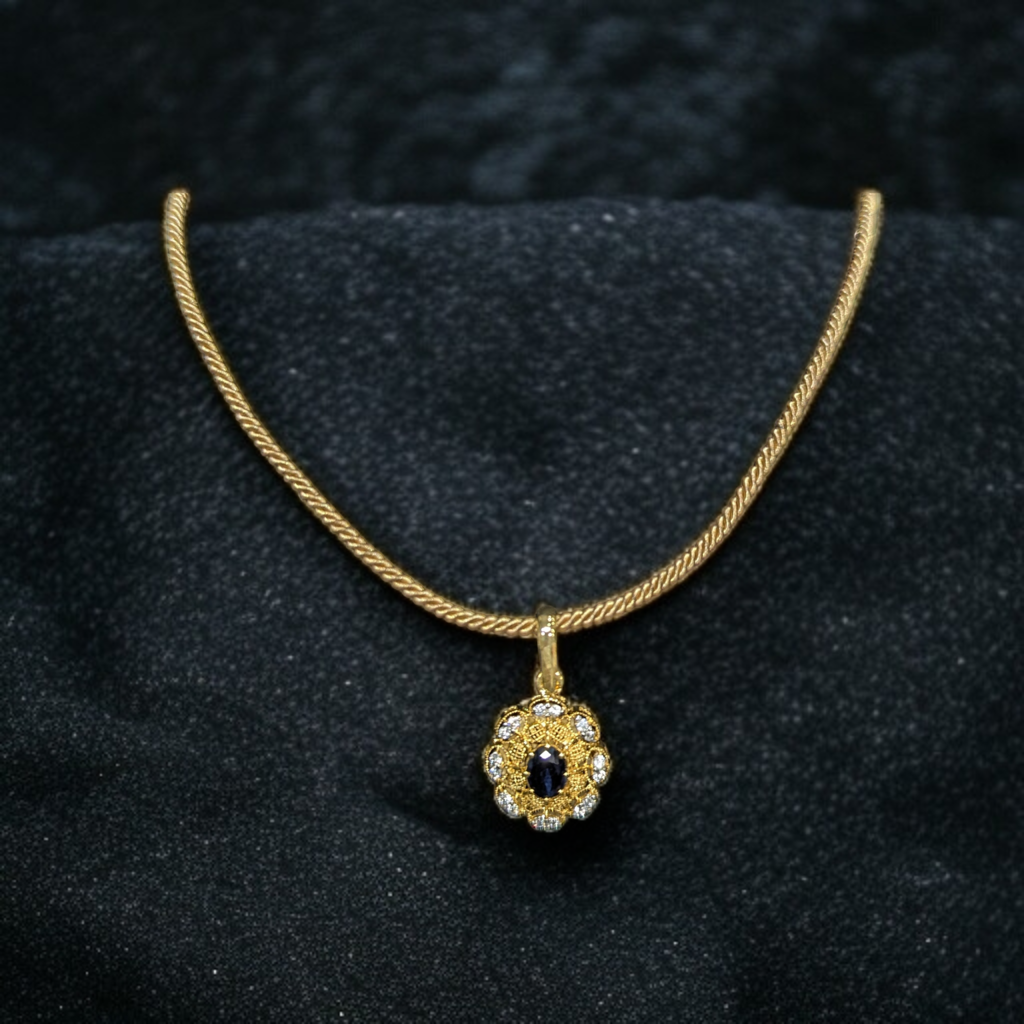 Pendant Set with Blue Sapphire