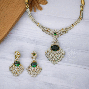 Necklace Set With Emerald & Zircons