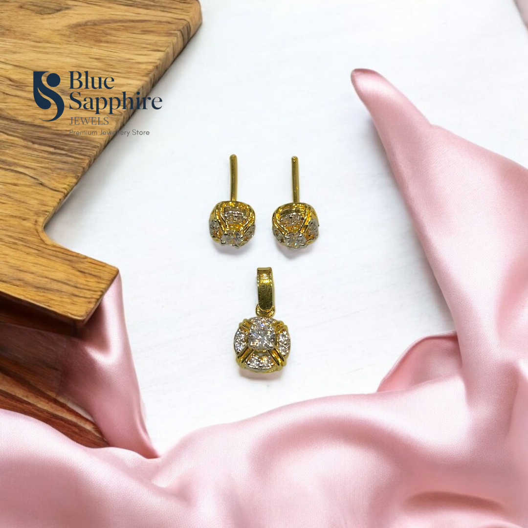 Luxe Cluster Pendant Set - Image 2